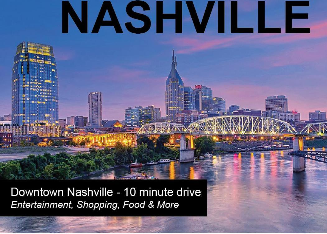 Closetobroadwayairportoprymillsgameroom16 Nashville Buitenkant foto